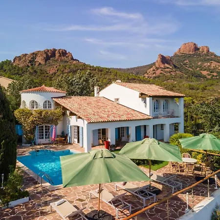 Holiday home Mary Ciel Mit Traumhaften Meerblick Und Pool Saint-Raphael (Var)